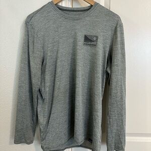 Patagonia Men's Long Sleeve Gray Tee